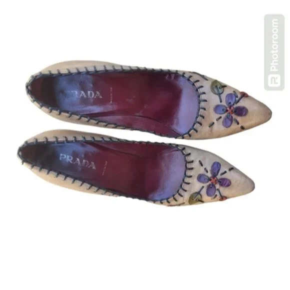 Prada Leather Floral Print Pumps size 40 1/2 EU - Picture 2 of 10